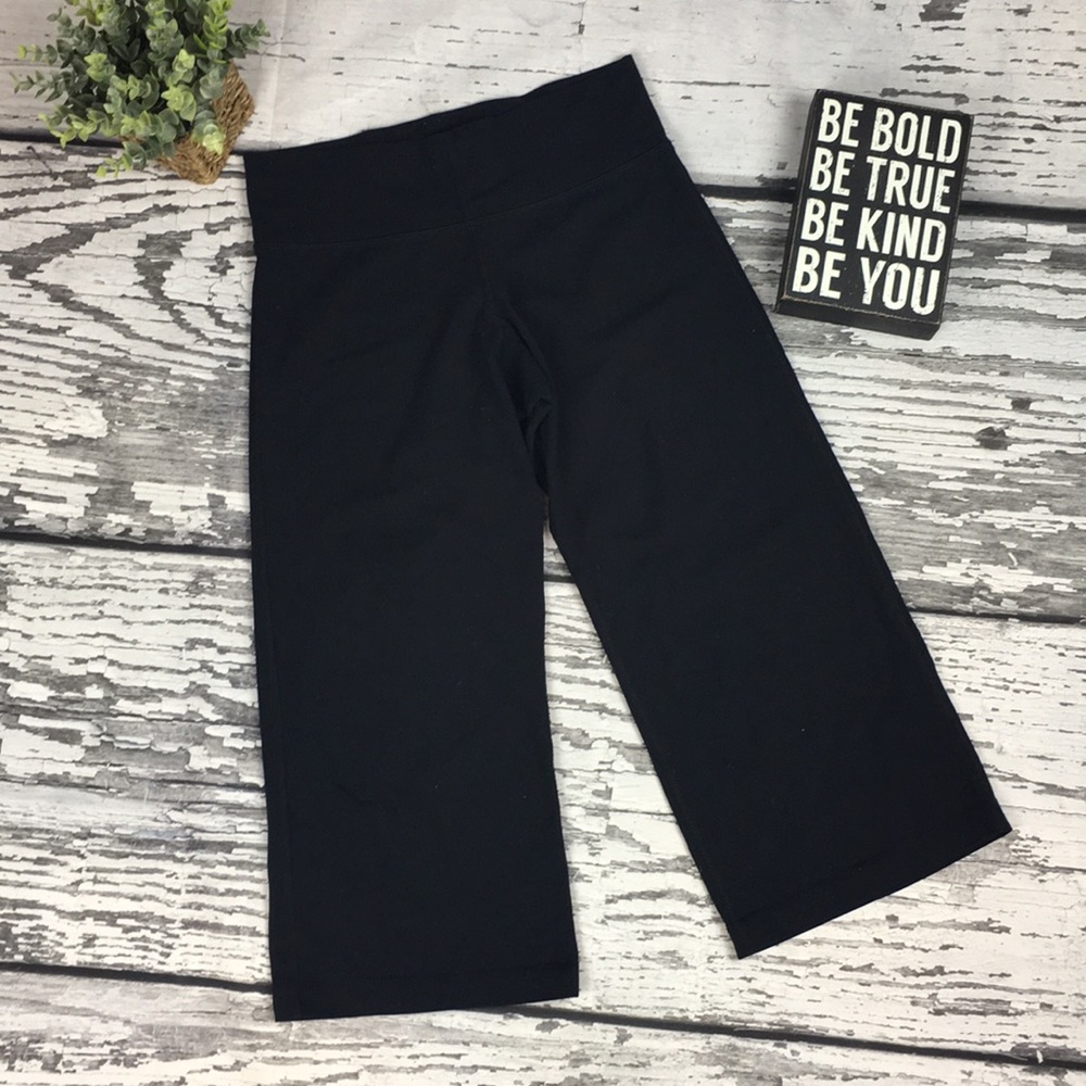Lululemon Gaucho Pants - Size 4